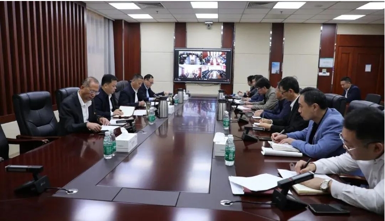 召開11月份總經(jīng)理安全生產(chǎn)會(huì)議1